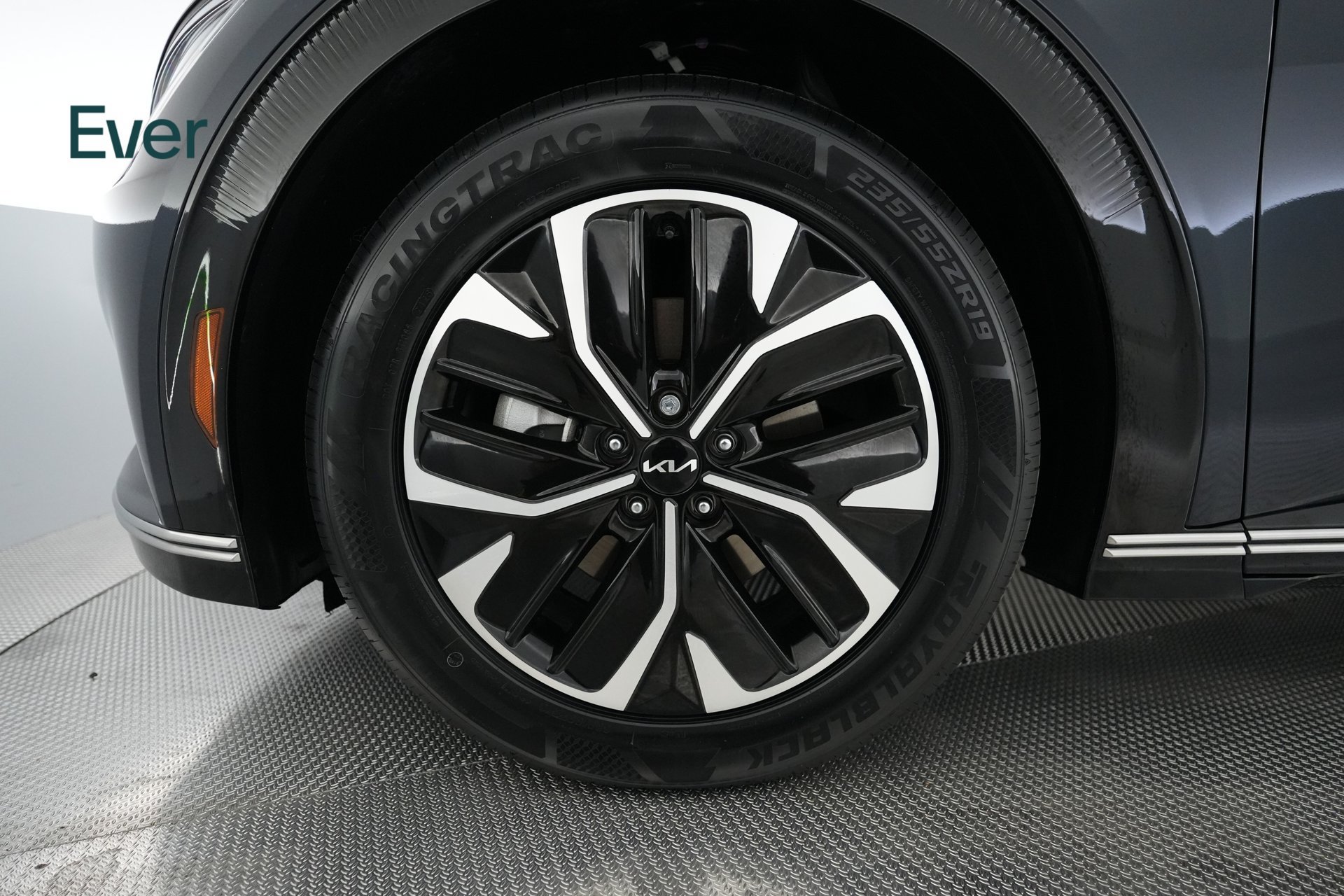 Used 2024 Kia EV6 Wind RWD image 19