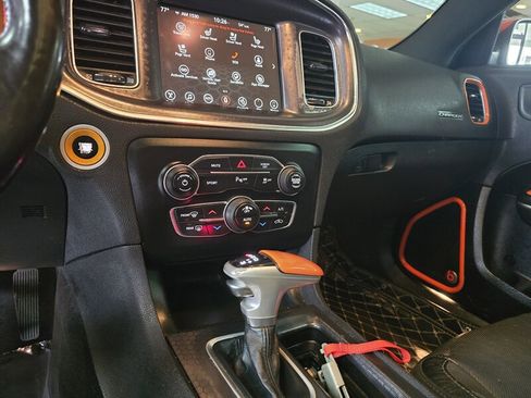 Used 2017 Dodge Charger R/T w/ Plus Group image 24