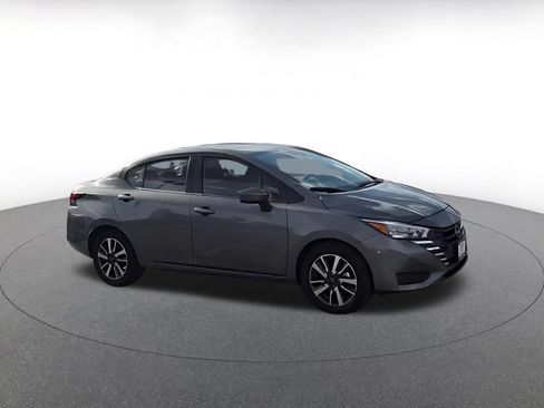 Used 2025 Nissan Versa SV FWD image 2