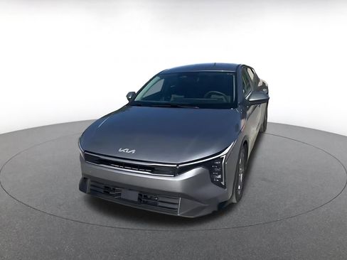 Used 2025 Kia K4 LXS image 4