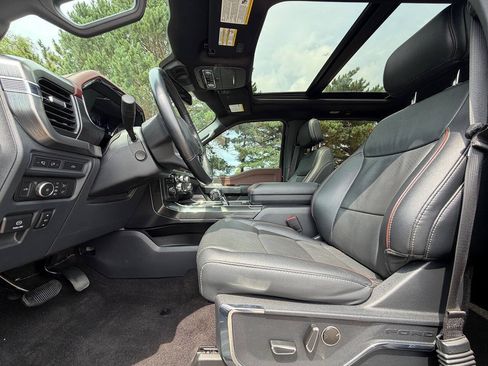 Used 2022 Ford F150 Lariat w/ Equipment Group 502A High AWD/4WD image 19