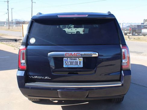 Used 2017 GMC Yukon XL Denali w/ Open Road Package RWD image 5