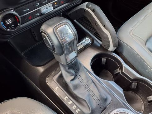 Used 2021 Ford Bronco Outer Banks AWD/4WD image 12