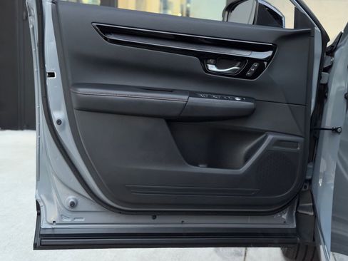 Used 2024 Honda CR-V Sport Touring image 13