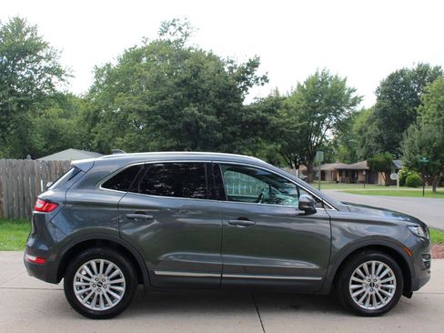 Used 2019 Lincoln MKC Premiere FWD image 10