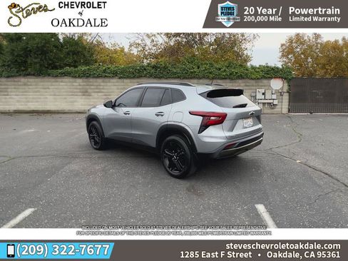 Certified 2025 Chevrolet Trax ACTIV image 9