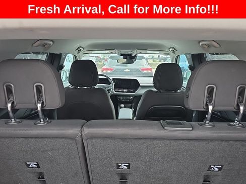 Used 2025 Chevrolet TrailBlazer LT AWD/4WD image 18