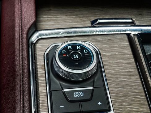 Used 2024 Ford Expedition Max Limited image 18