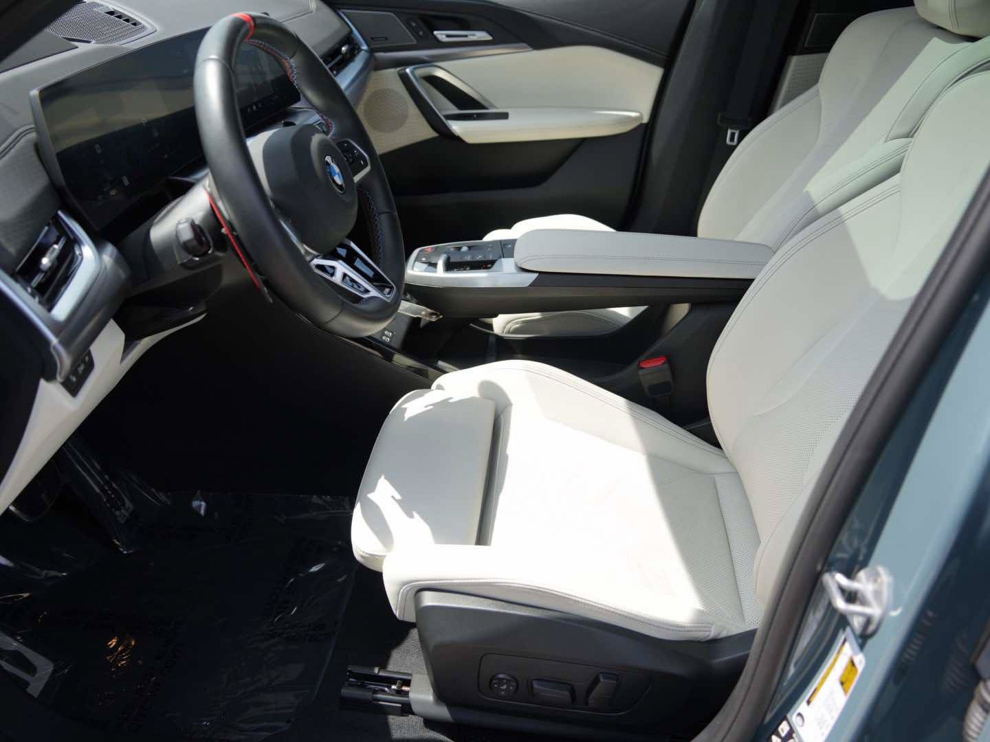 Used 2026 BMW X2 M35i AWD/4WD image 15