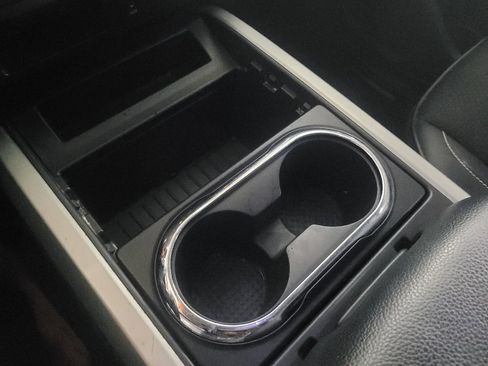 Used 2018 Nissan Titan PRO-4X image 26