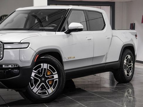 Used 2022 Rivian R1T Launch Edition image 10
