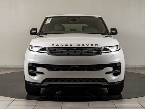 New 2026 Land Rover Range Rover Sport SE image 2