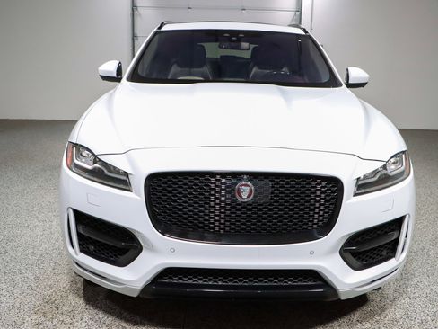 Used 2018 Jaguar F-PACE R-Sport image 4