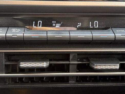Used 2025 Toyota Camry LE FWD image 20