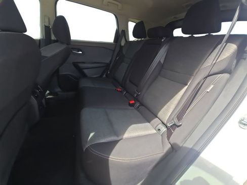 Used 2021 Nissan Rogue SV FWD image 13