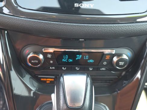 Used 2016 Ford Escape Titanium FWD image 21