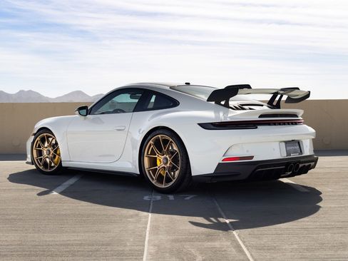 Used 2024 Porsche 911 GT3 RWD image 5