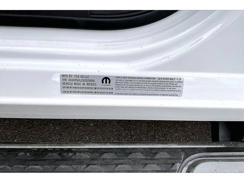 Used 2025 RAM 2500 Big Horn AWD/4WD image 19