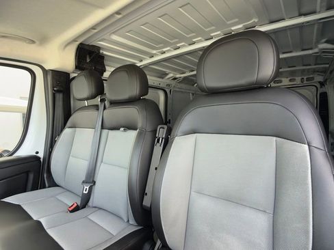 Used 2023 RAM ProMaster 1500 FWD image 5