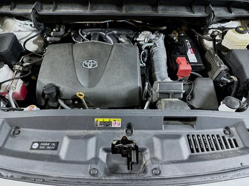 Used 2020 Toyota Highlander Limited image 33
