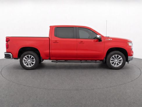 Used 2025 Chevrolet Silverado 1500 LT w/ Z71 Off-Road Package AWD/4WD image 8
