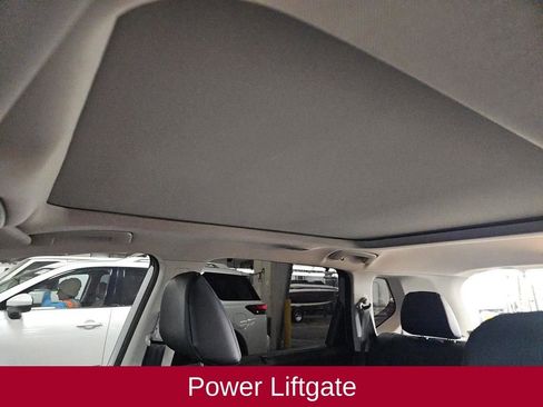 Used 2025 Nissan Rogue SV w/ SV Premium Package image 10