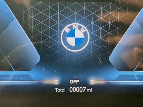 New 2026 BMW X2 xDrive28i w/ M Sport Package AWD/4WD image 13