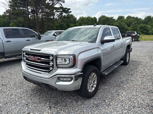 Used 2018 GMC Sierra 1500 SLT w/ SLT Premium Package AWD/4WD image 3