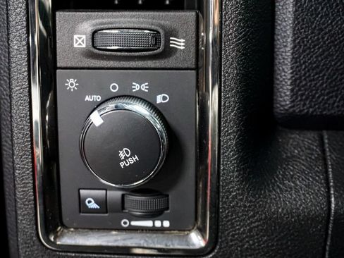 Used 2014 RAM 1500 Sport w/ Remote Start & Security Group AWD/4WD image 16