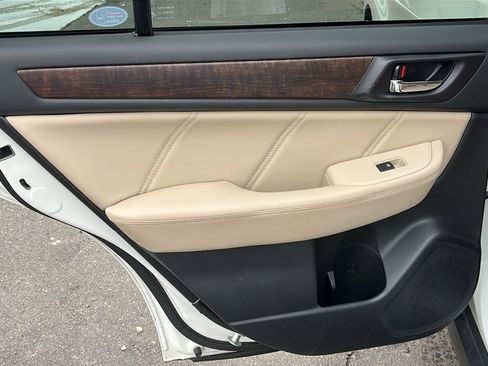 Used 2019 Subaru Outback 3.6R Limited image 21