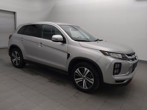 Used 2022 Mitsubishi Outlander Sport SE image 11