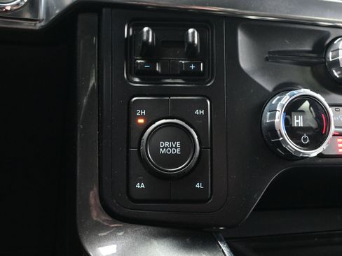 Used 2021 Ford F150 Lariat image 24