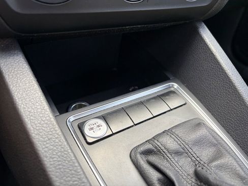 Used 2015 Volkswagen Jetta SE FWD image 17