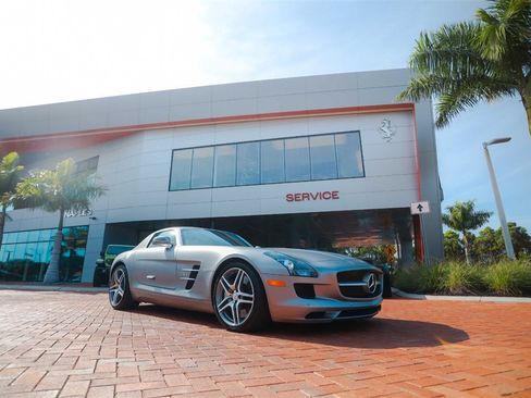 Used 2012 Mercedes-Benz SLS AMG Coupe image 24