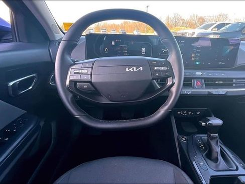 Used 2025 Kia K4 EX FWD image 8