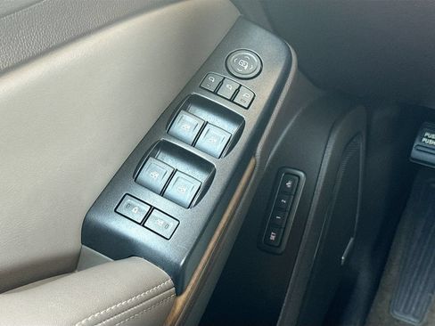 Used 2018 GMC Yukon Denali w/ Open Road Package AWD/4WD image 21