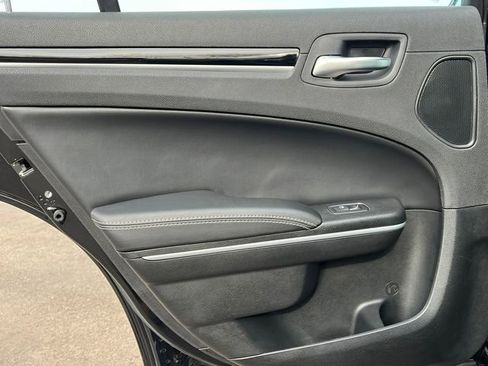 Used 2023 Chrysler 300 S w/ Comfort Group image 40