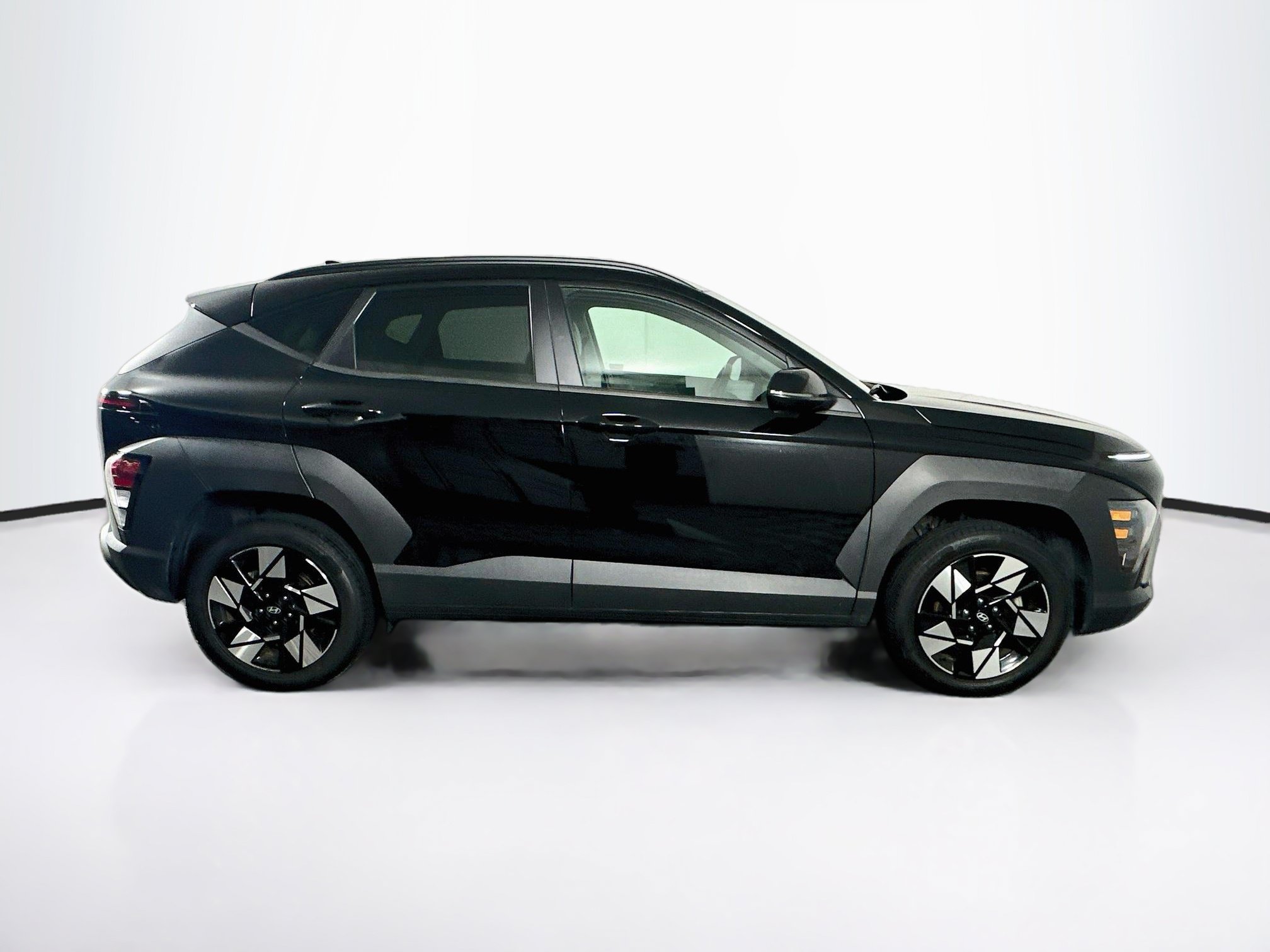 Used 2025 Hyundai Kona SEL AWD/4WD image 10