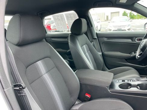 Used 2023 Honda Civic Sport image 30