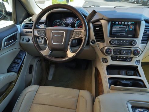 Used 2017 GMC Yukon Denali w/ Open Road Package AWD/4WD image 14
