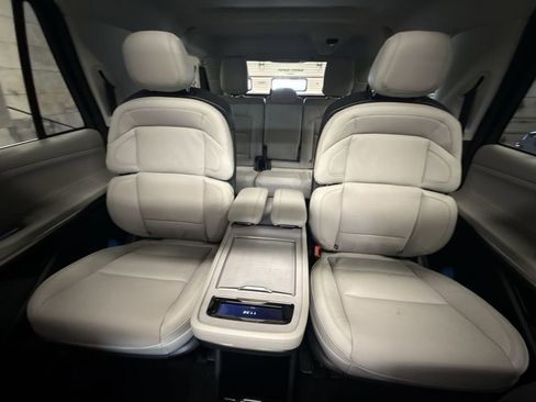 New 2026 Lincoln Navigator L Reserve image 25