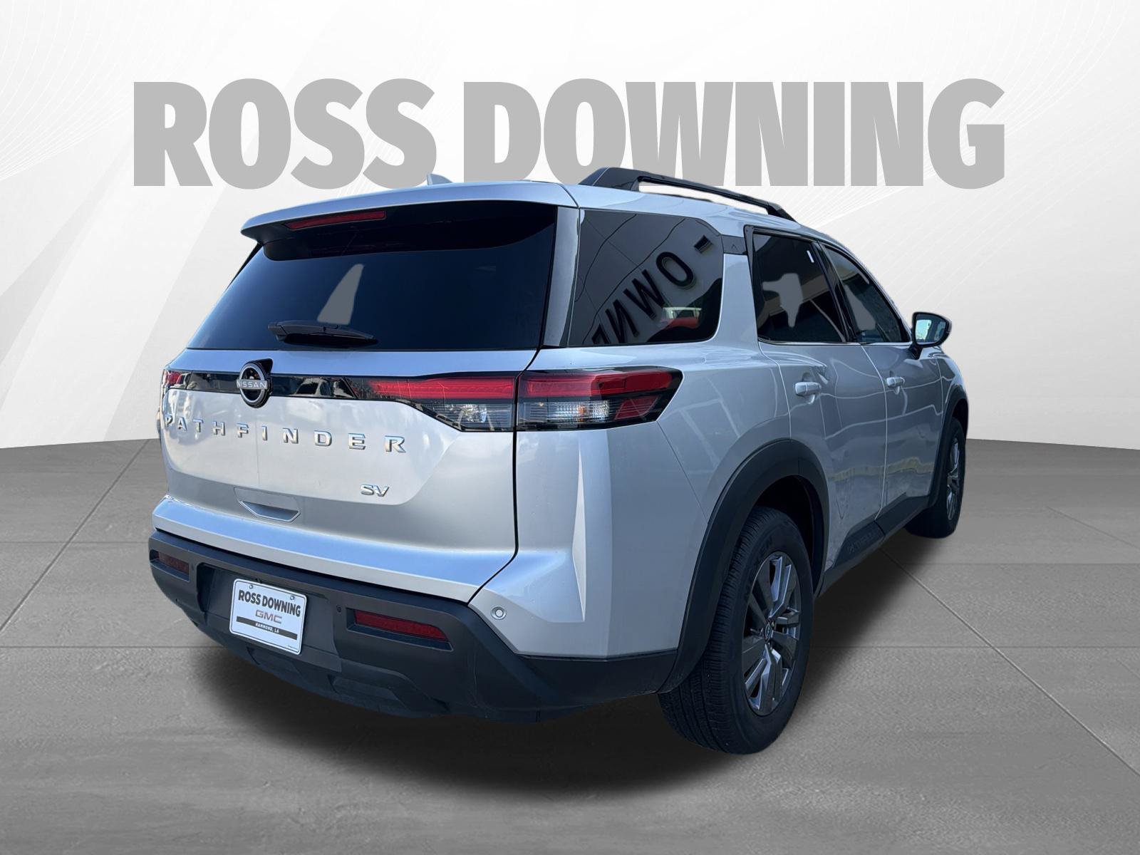 Used 2024 Nissan Pathfinder SV FWD image 4