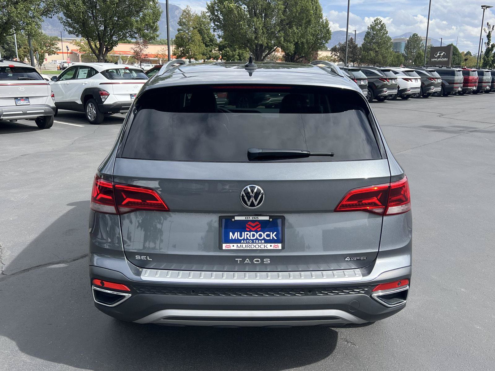 Used 2023 Volkswagen Taos SEL AWD/4WD image 16