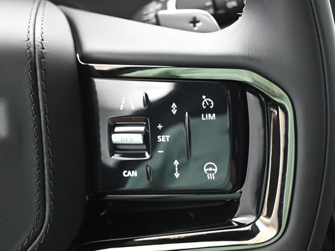 New 2026 Land Rover Range Rover Sport Dynamic SE AWD/4WD image 19