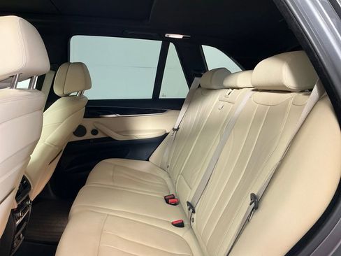 Used 2018 BMW X5 xDrive50i AWD/4WD image 11