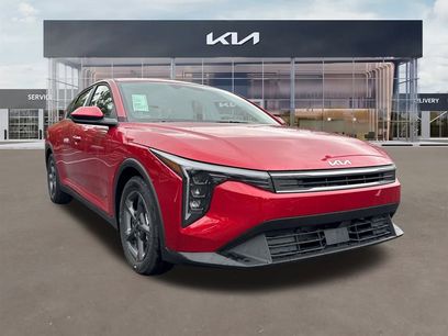 New 2025 Kia K4 LXS