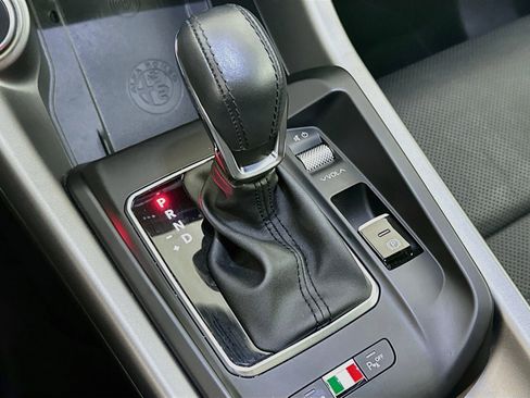 Used 2024 Alfa Romeo Tonale Veloce AWD/4WD image 25