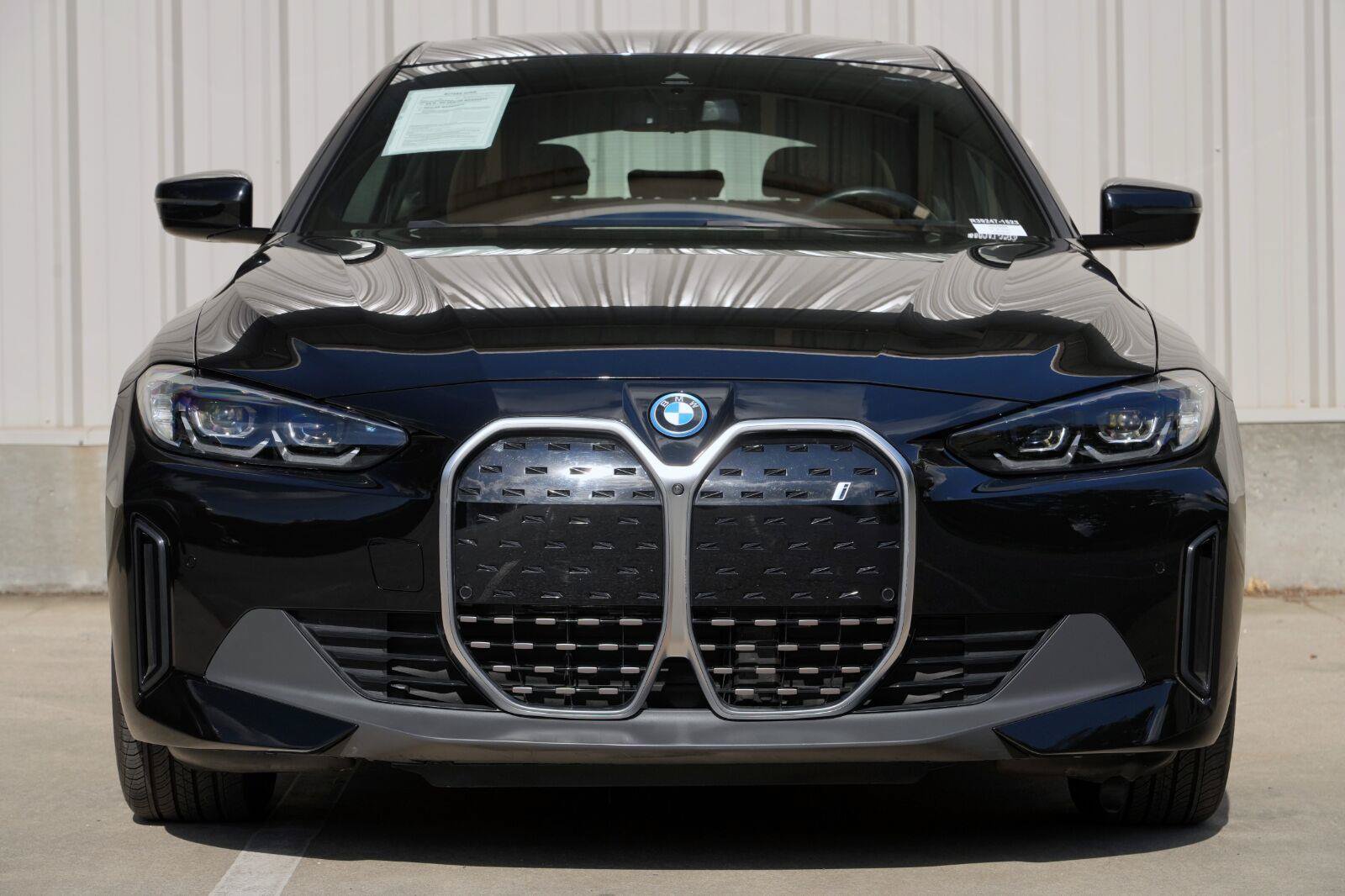 Used 2023 BMW i4 eDrive35 w/ Premium Package RWD image 7