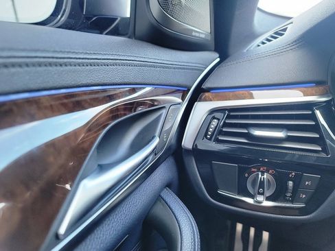 Used 2018 BMW M550i xDrive w/ Driving Assistance Package AWD/4WD image 35