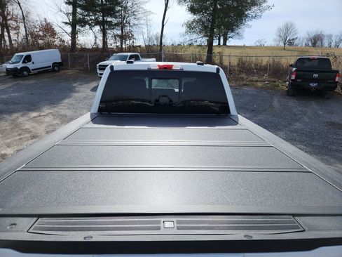 Used 2024 Ford F350 Platinum w/ FX4 Off-Road Package image 5